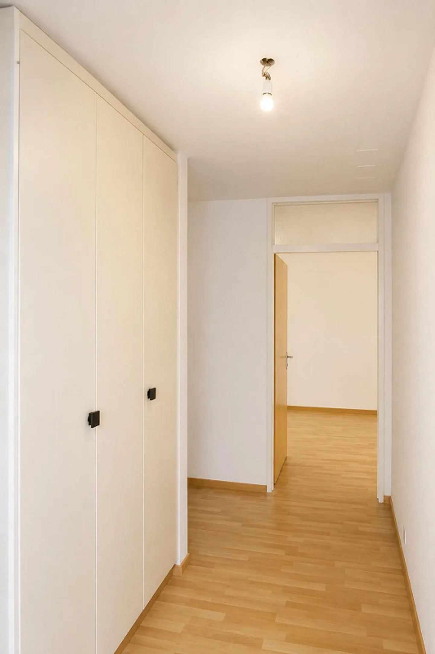Well-maintained 3 1/2 room apartment with balcony - ideally located - Photo 8 of 9