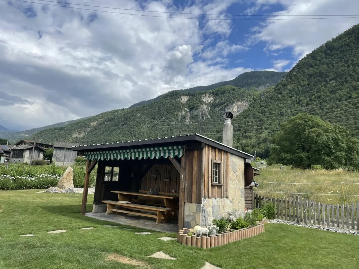 A Grône (7 min Sion), Piano terra attraversante 3,5 stanze - Foto 9 di 14