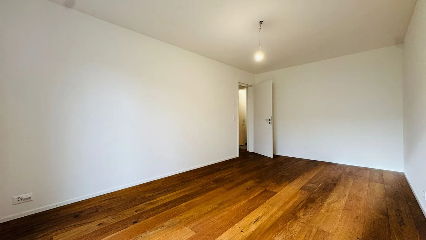 Appartamento al piano terra di 3,5 stanze, di nuova costruzione, in standard di proprietà con ingresso privato, torre di lavaggio privata e WC separato - Foto 9 di 12