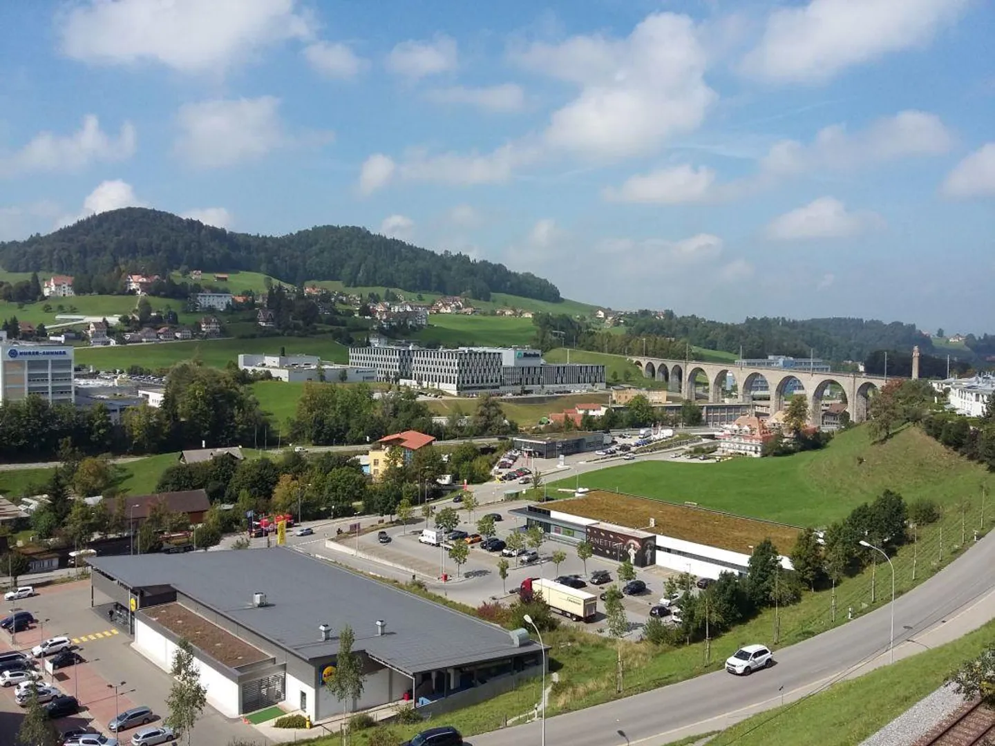 Moderne 3.5-Zimmer-Wohnung - Foto 6 von 8