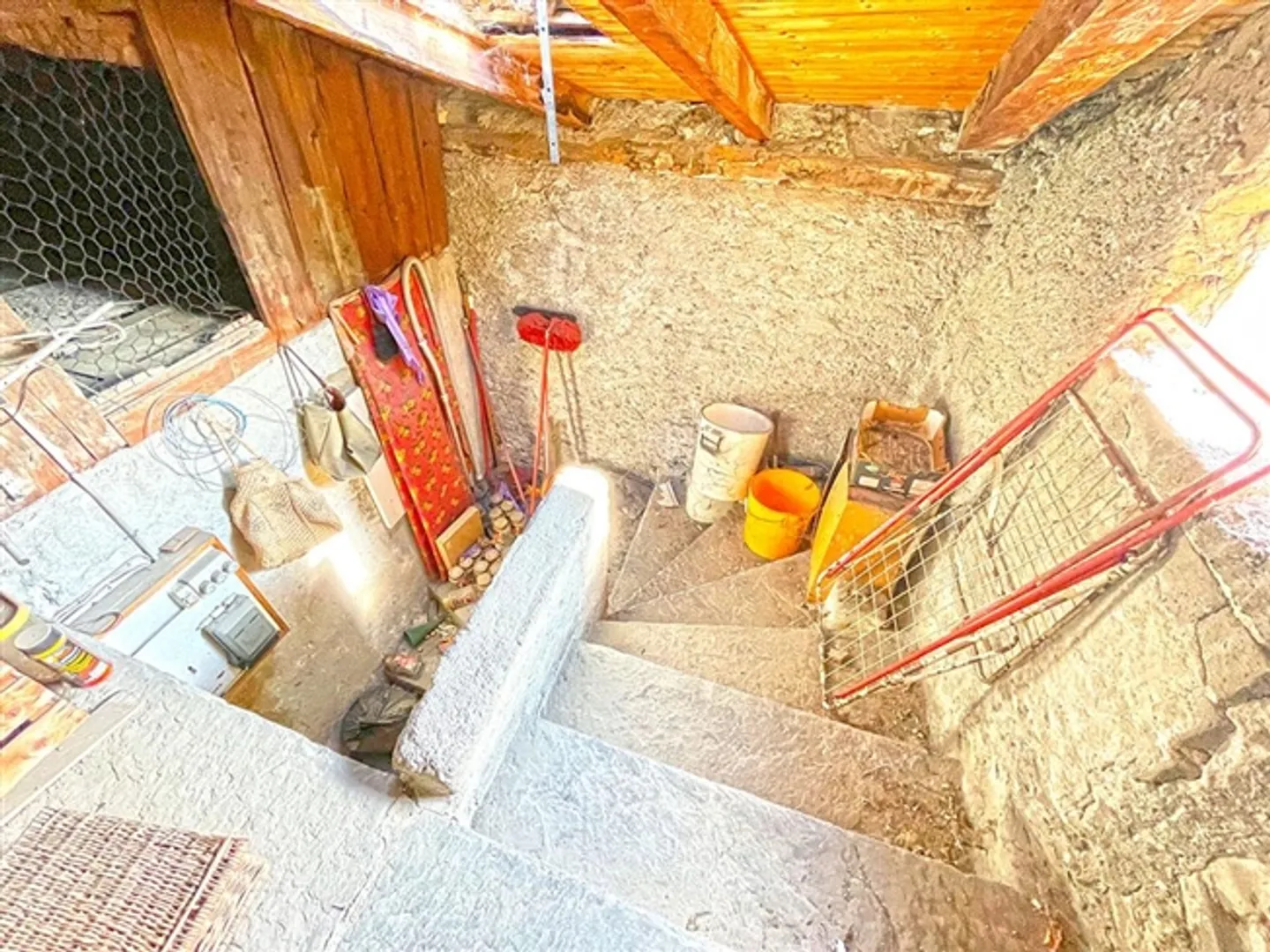 «ARDON - DORFHAUS MIT HOHEM POTENZIAL - 6 ZIMMER» - Foto 4 von 5