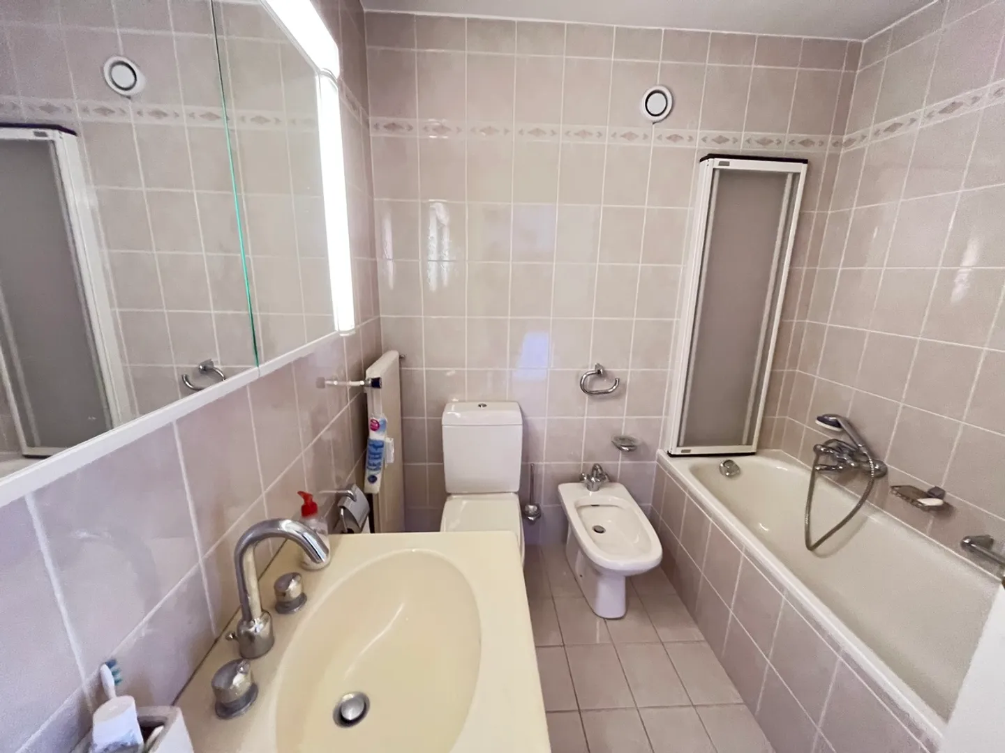 Appartement spacieux avec vue - Photo 6 sur 13