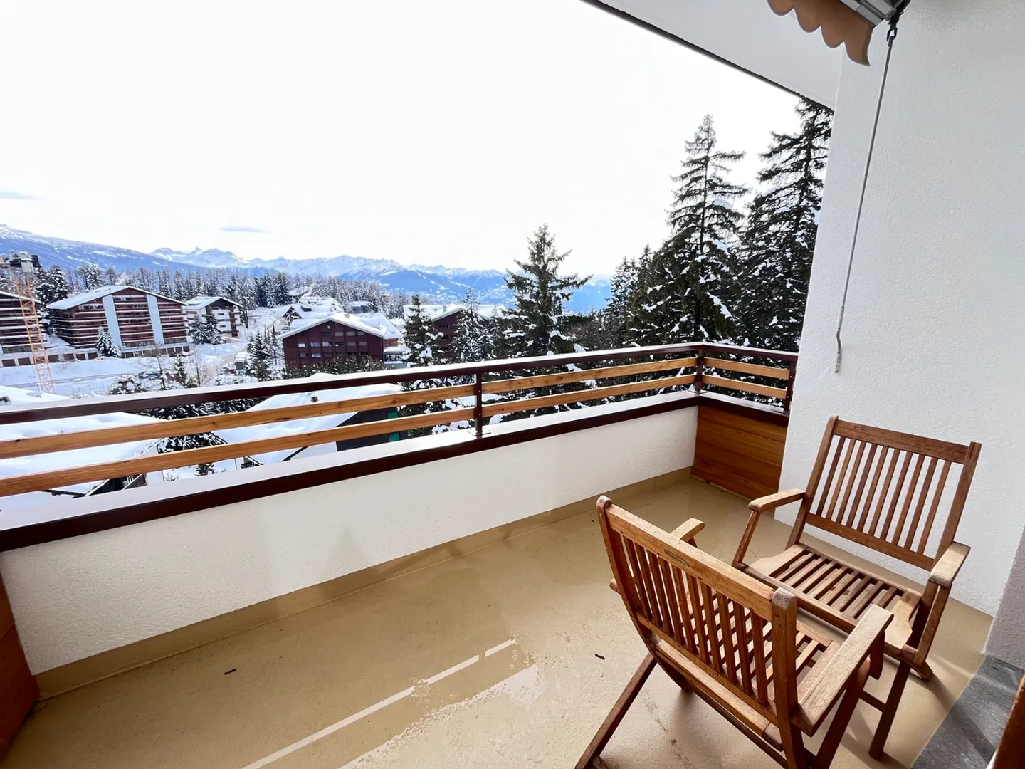Appartement spacieux avec vue - Photo 10 sur 13