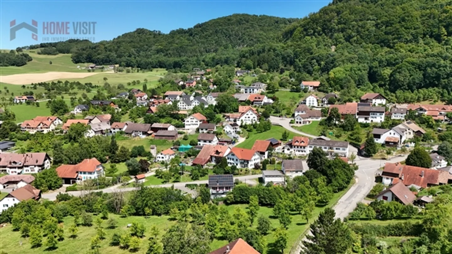 Appartamento 5.5 stanze con possibilità di allevamento di cavalli in casa bifamiliare - Foto 19 di 19