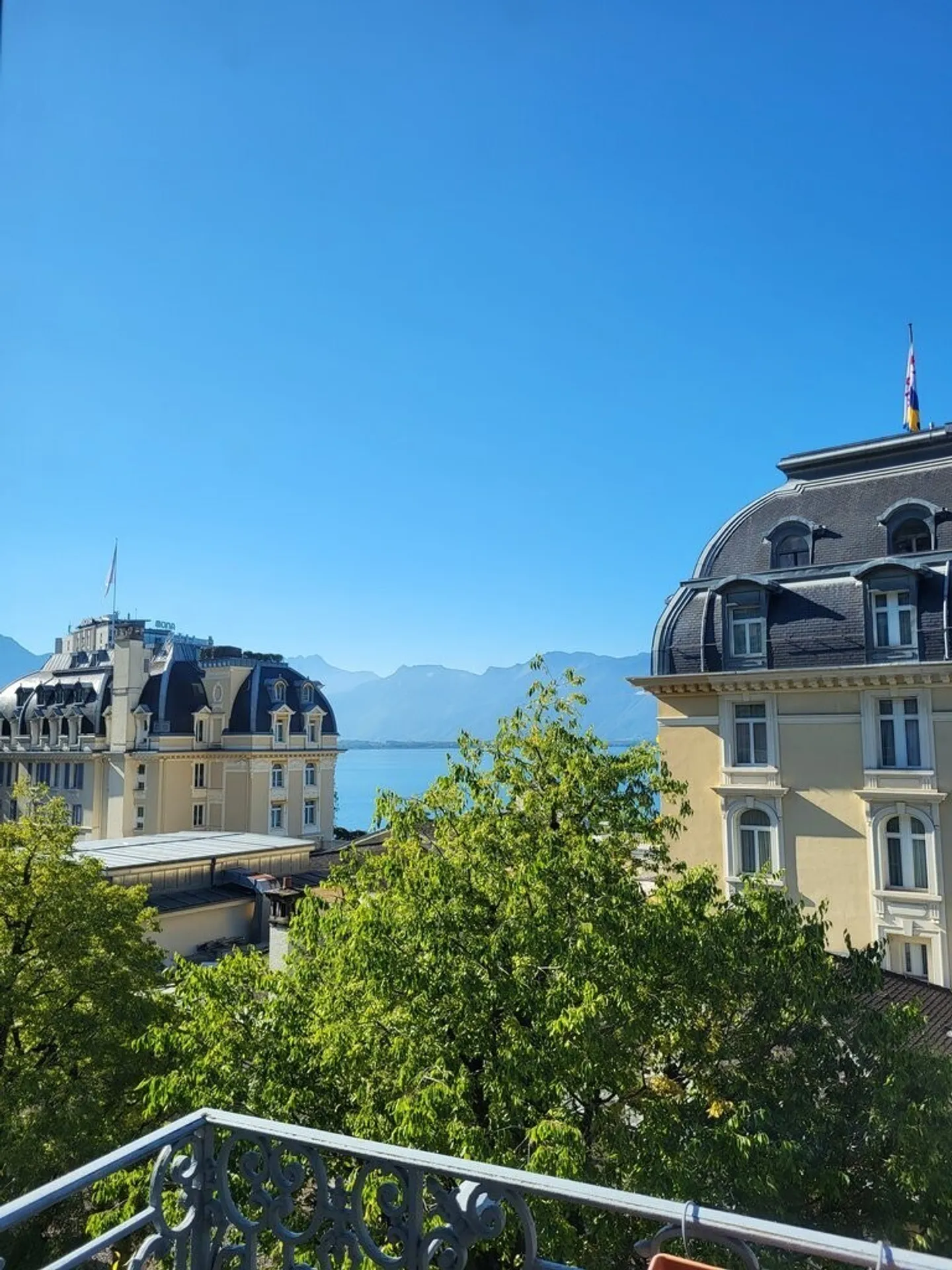 Magnifique 5 pièces avec vue sur lac - Photo 1 sur 11