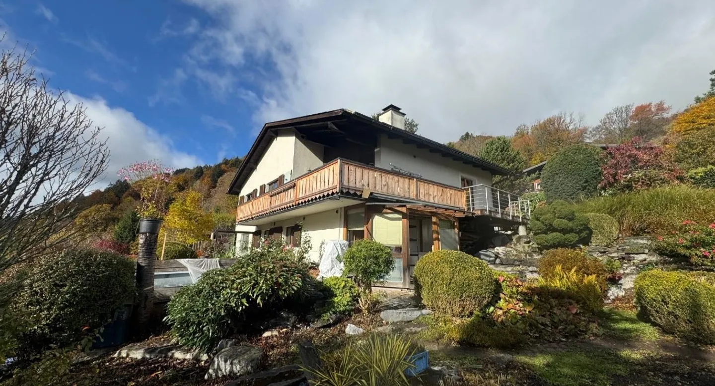 Sonniges Einfamilienhaus mit Einliegerwohnung und Panorama-Aussicht - Foto 1 von 23