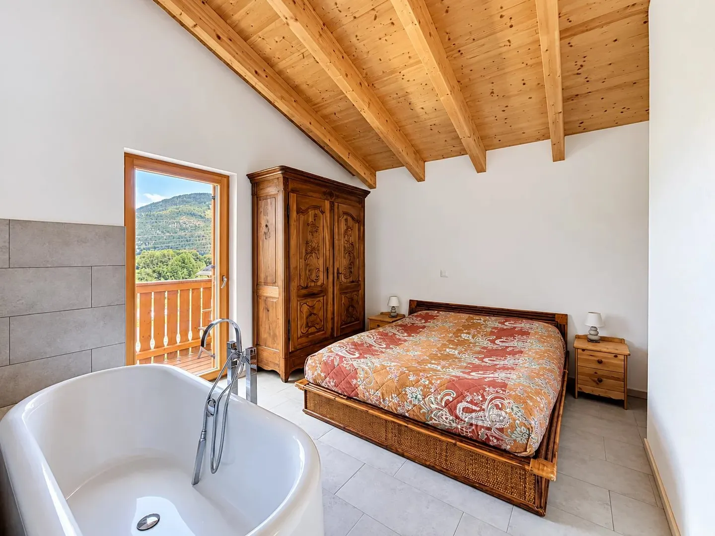 Charming Family Home in Panex - Photo 8 of 9