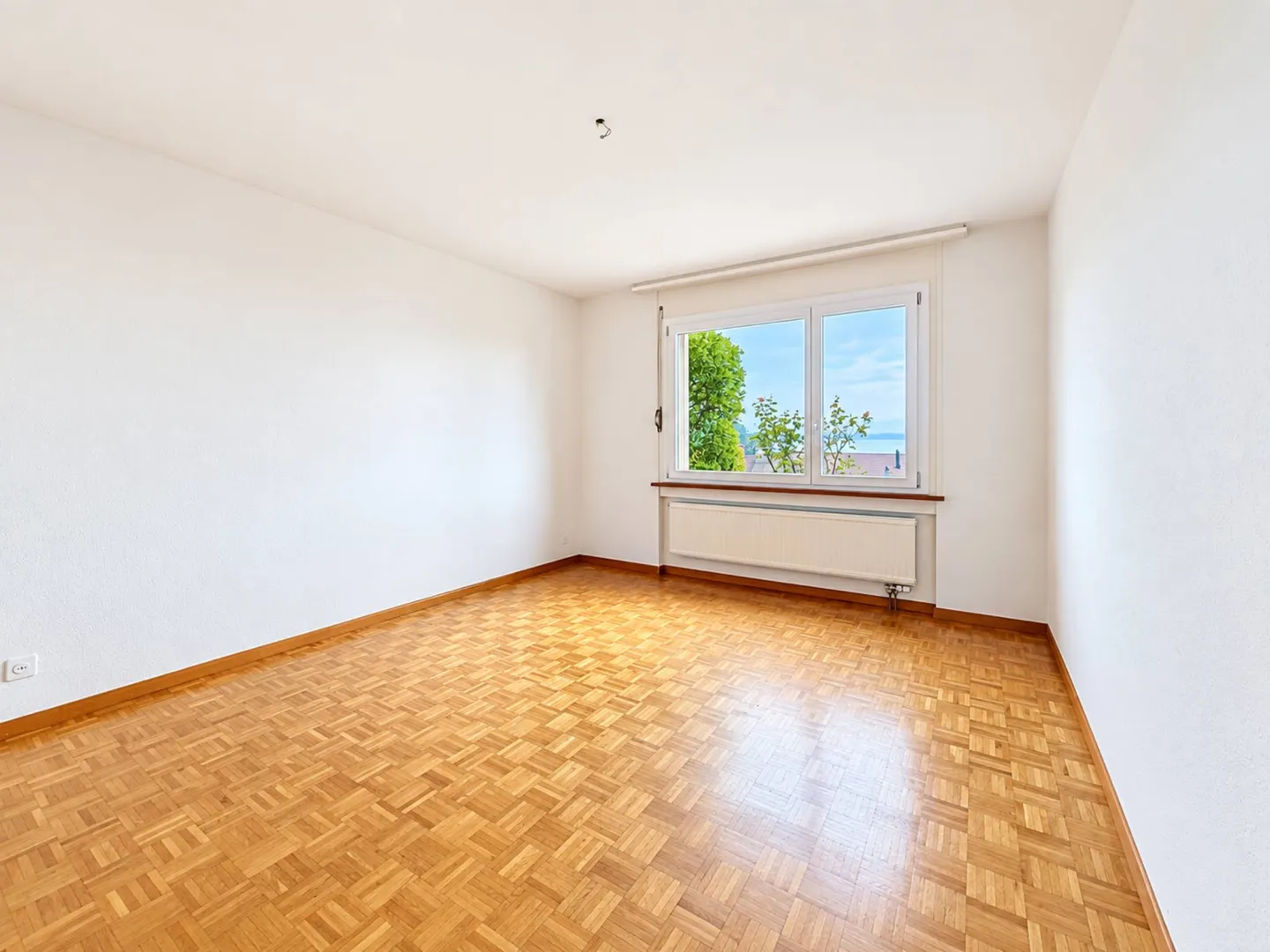 Appartement Charmant avec Vue sur le Lac - Photo 4 sur 11