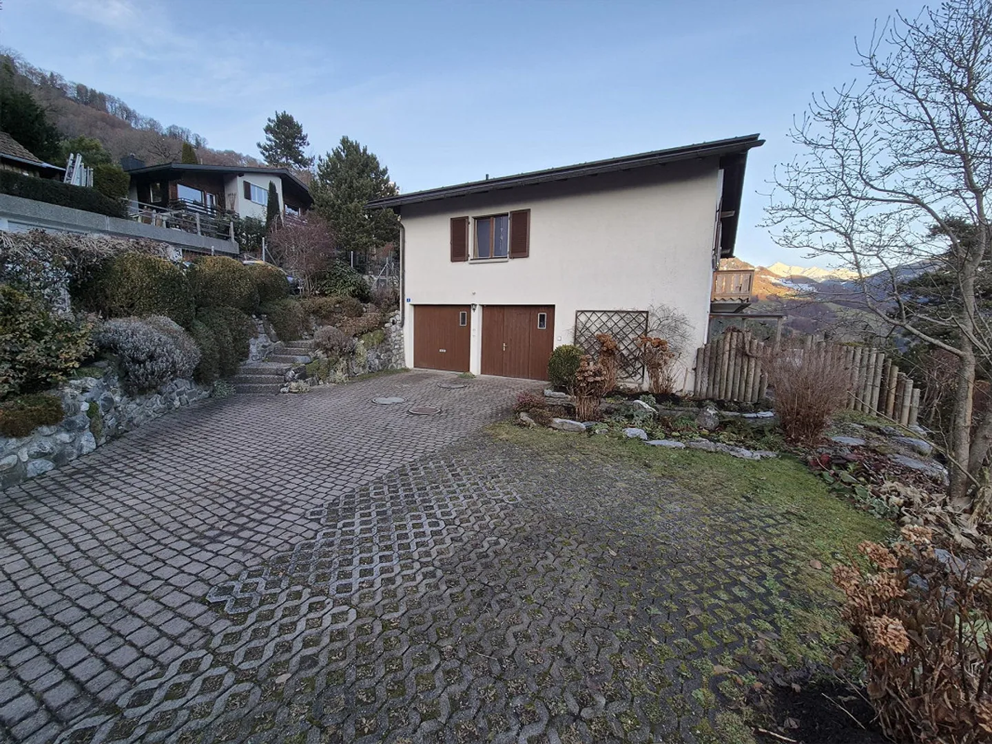 Sonniges Einfamilienhaus mit Einliegerwohnung und Panorama-Aussicht - Foto 22 von 23