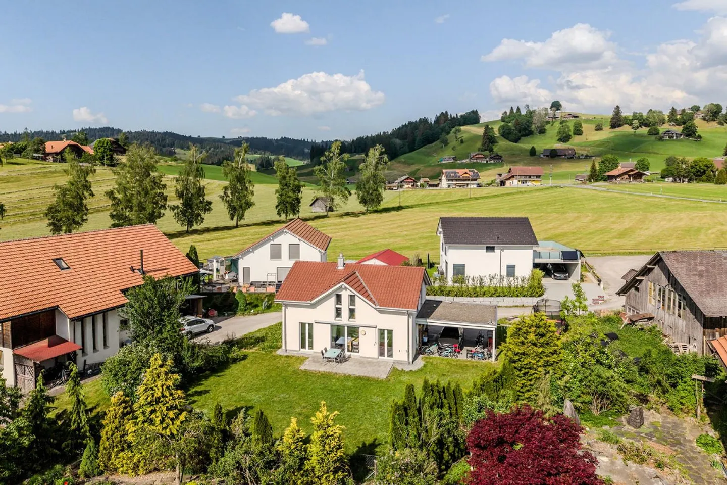 Casa unifamiliare di 5,5 stanze a Schwarzenegg - Foto 1 di 13