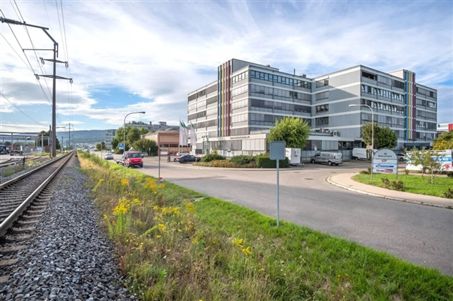 Vielseitige Gewerbefläche - Foto 3 von 8