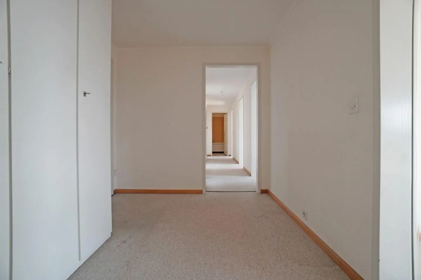 Condominio di 5,0 stanze con vista - Foto 2 di 15