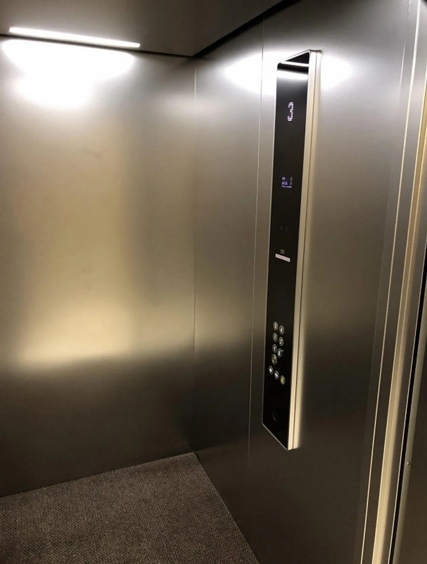 76m² Commercial Space in Mettmenstetten - Photo 8 of 12