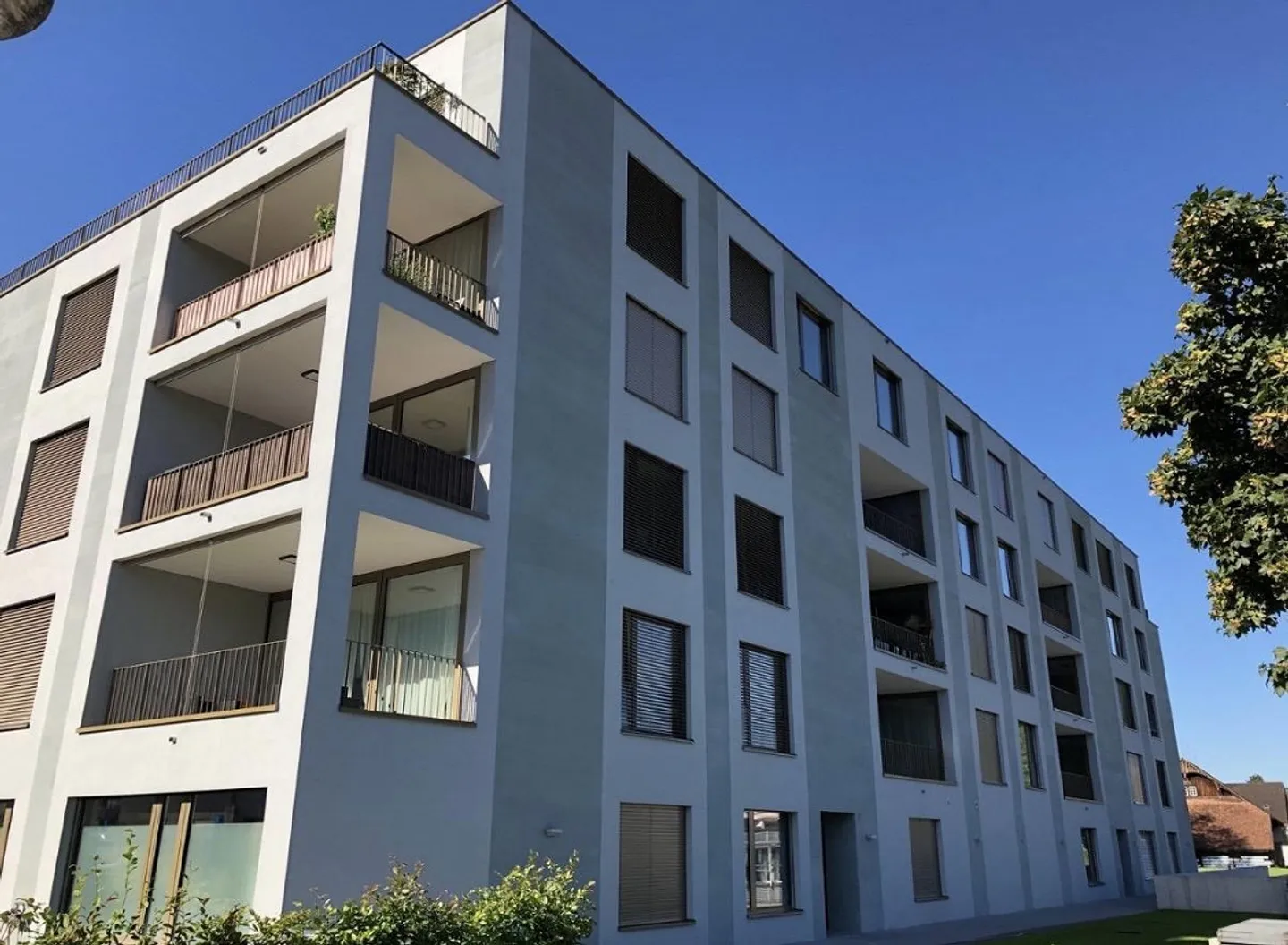 76m² Commercial Space in Mettmenstetten - Photo 11 of 12