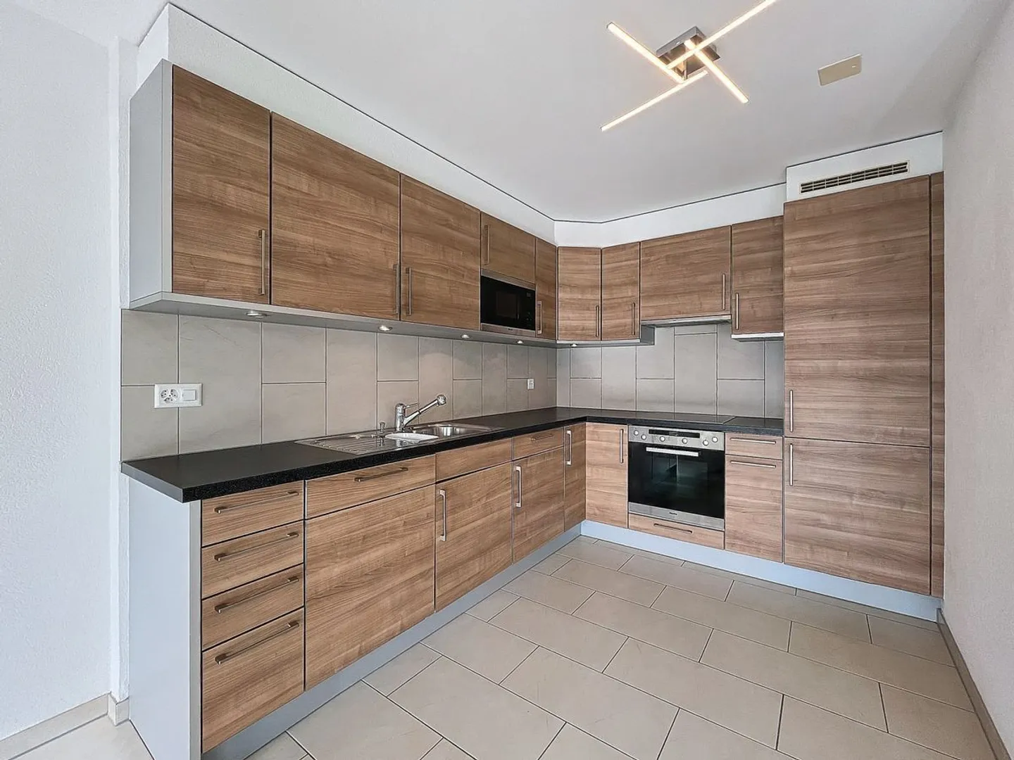 4,5 Zimmer - 165 m2 mit außergewöhnlichem Blick - Foto 5 von 10