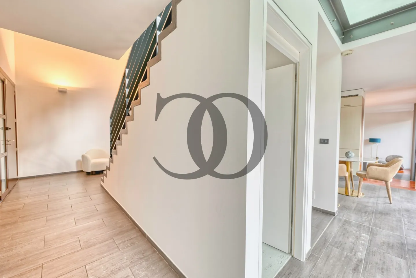 Superb property in the most sought-after area of Montreux - Photo 2 of 12