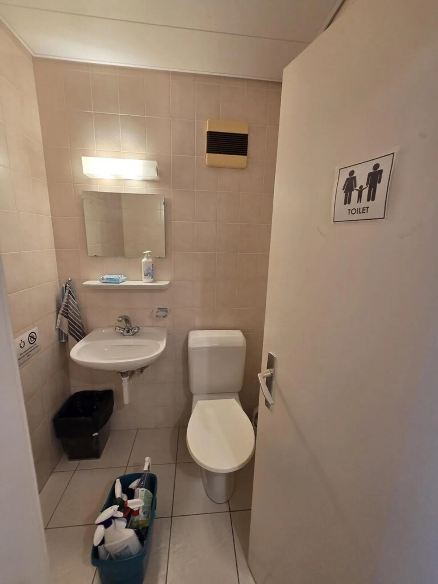 Office space for rent in the center of Saint-Sulpice - Photo 6 of 6