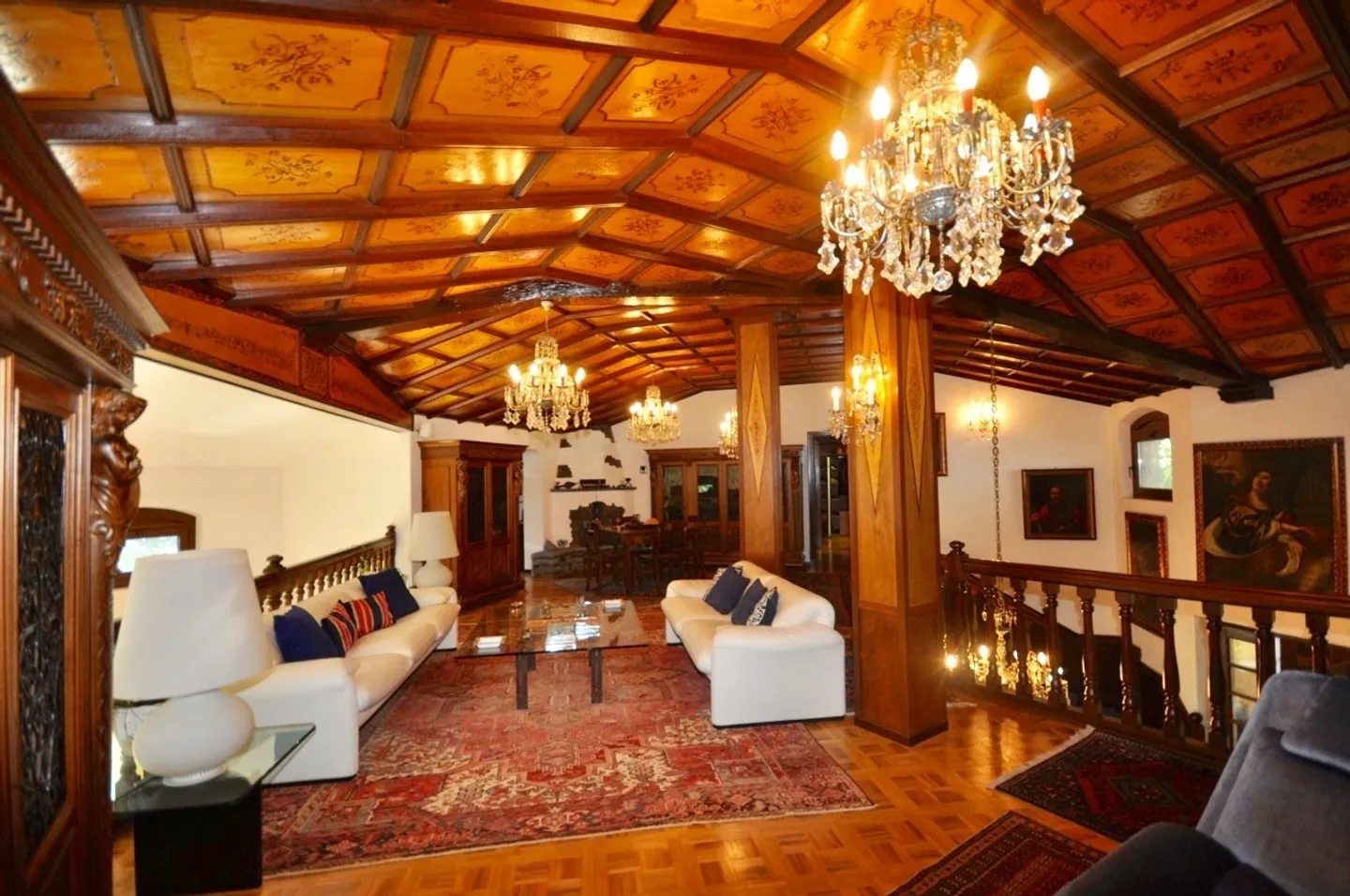 Villa dans le style tessinois, entourée d'espaces verts avec intimité et vue sur le lac - Photo 13 sur 14