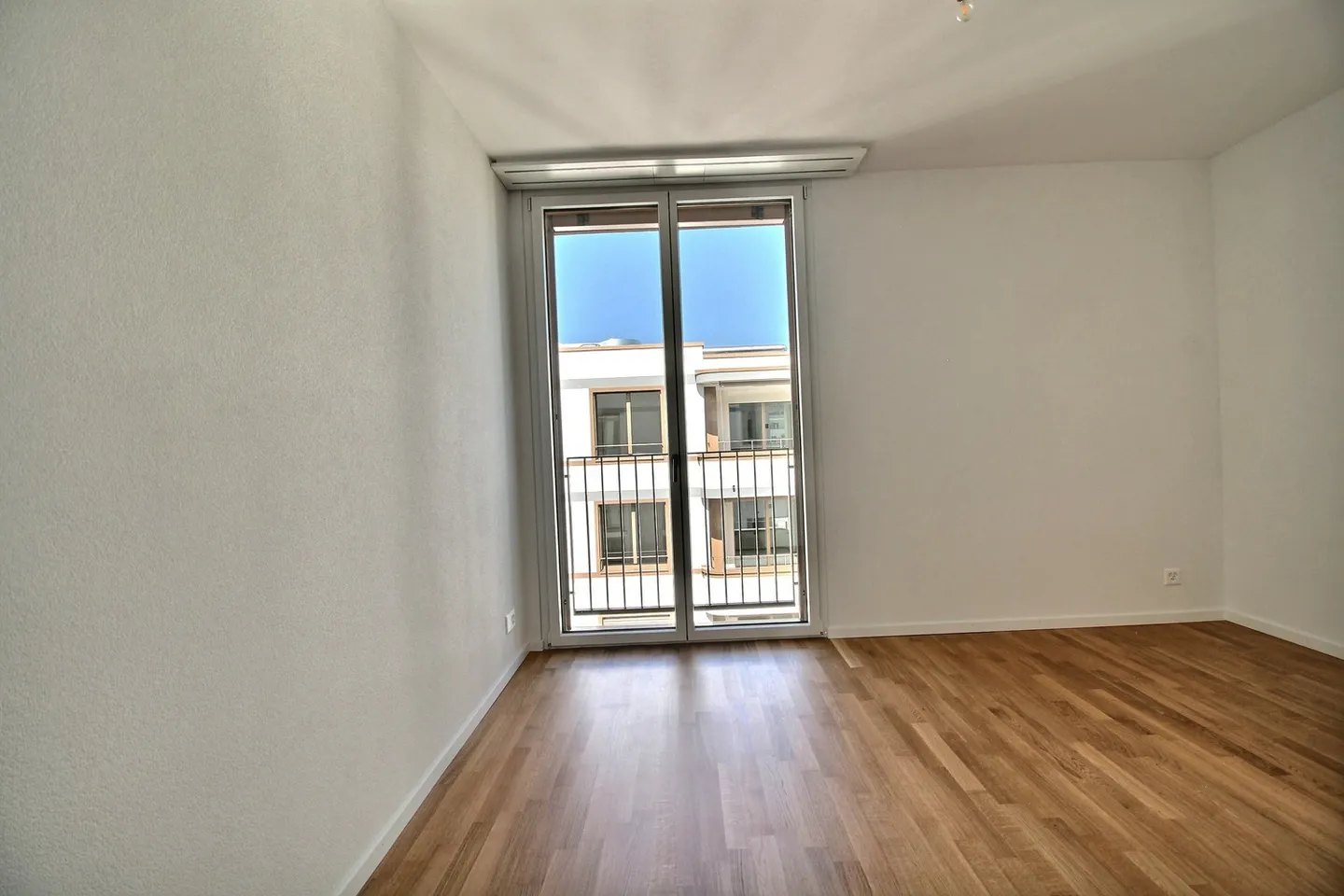 Extraordinary 4.5-room apartment for rent in Marly! - Photo 7 of 11