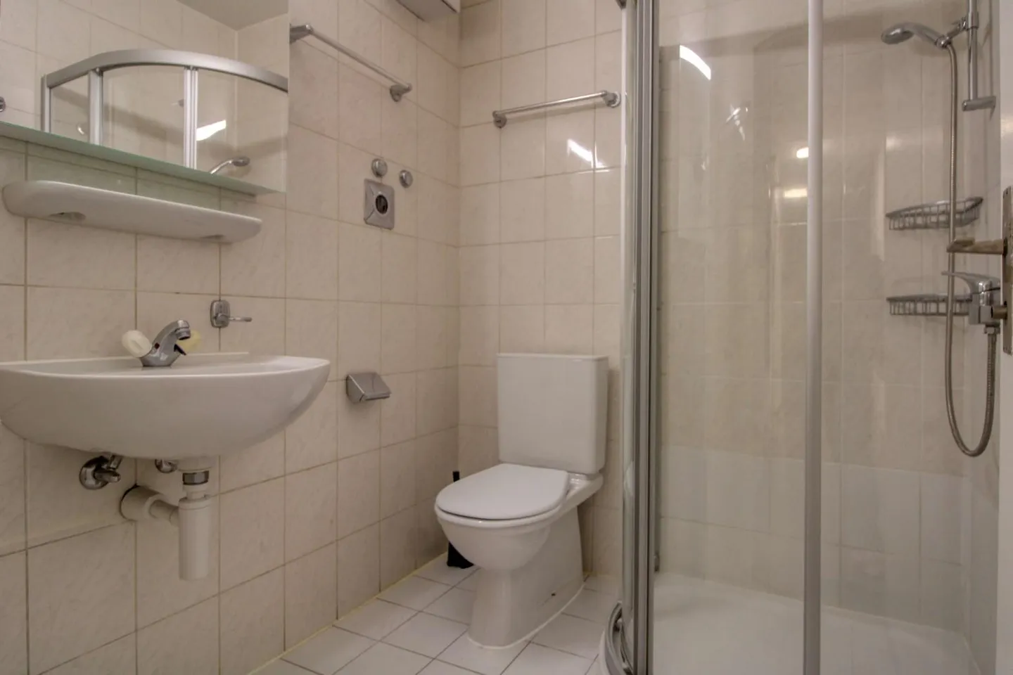 Zimmer 1 Stück - Foto 10 von 11