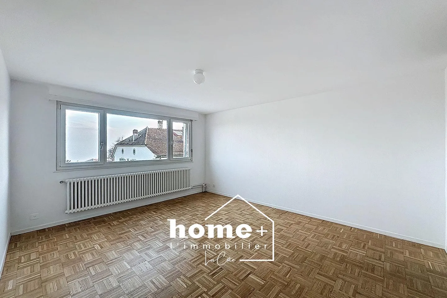 Apartment for rent in the center of Rolle - Photo 2 of 5