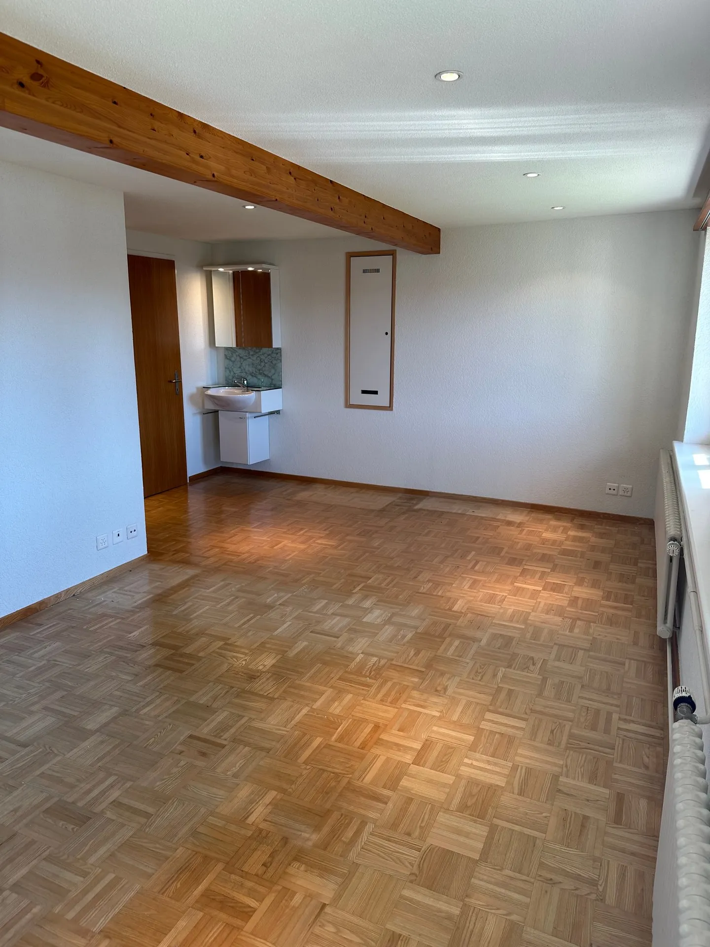 Charmante appartement de 4,5 pièces au rez-de-chaussée - Photo 9 sur 15