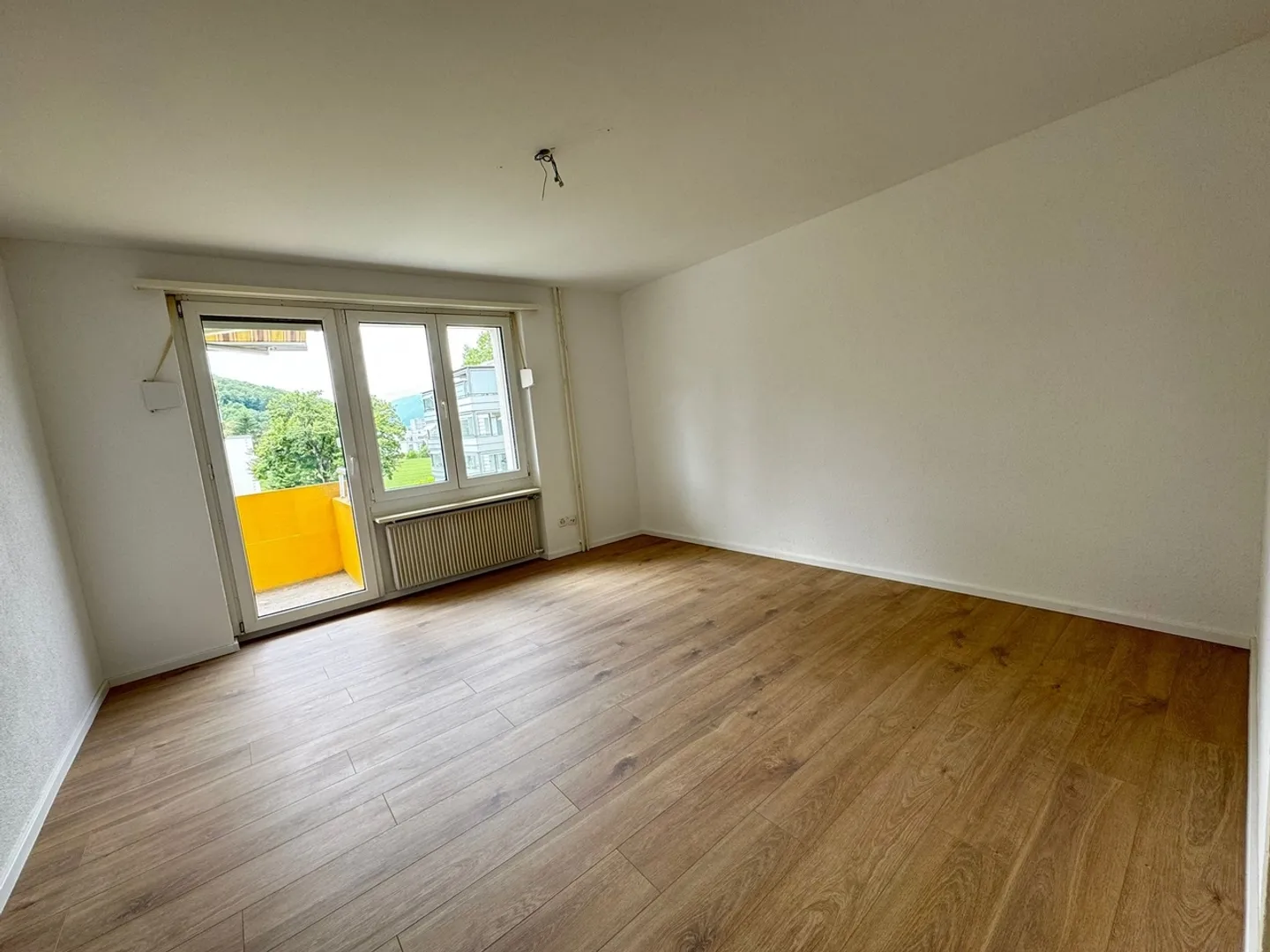 3.5-Room Apartment in Zuchwil: Ideal for Families and Newly Renovated! - Photo 1 of 7