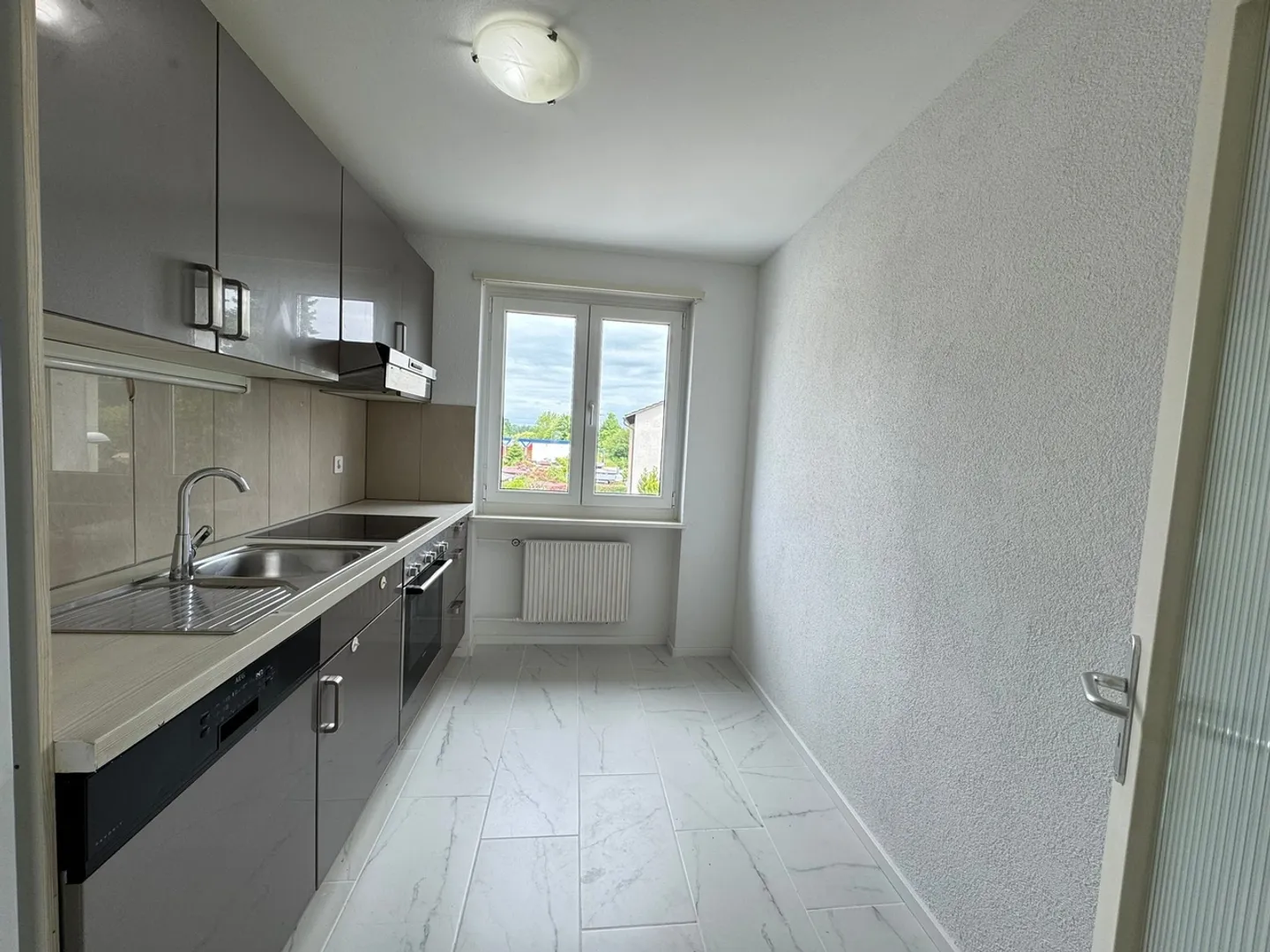 3.5-Room Apartment in Zuchwil: Ideal for Families and Newly Renovated! - Photo 2 of 7