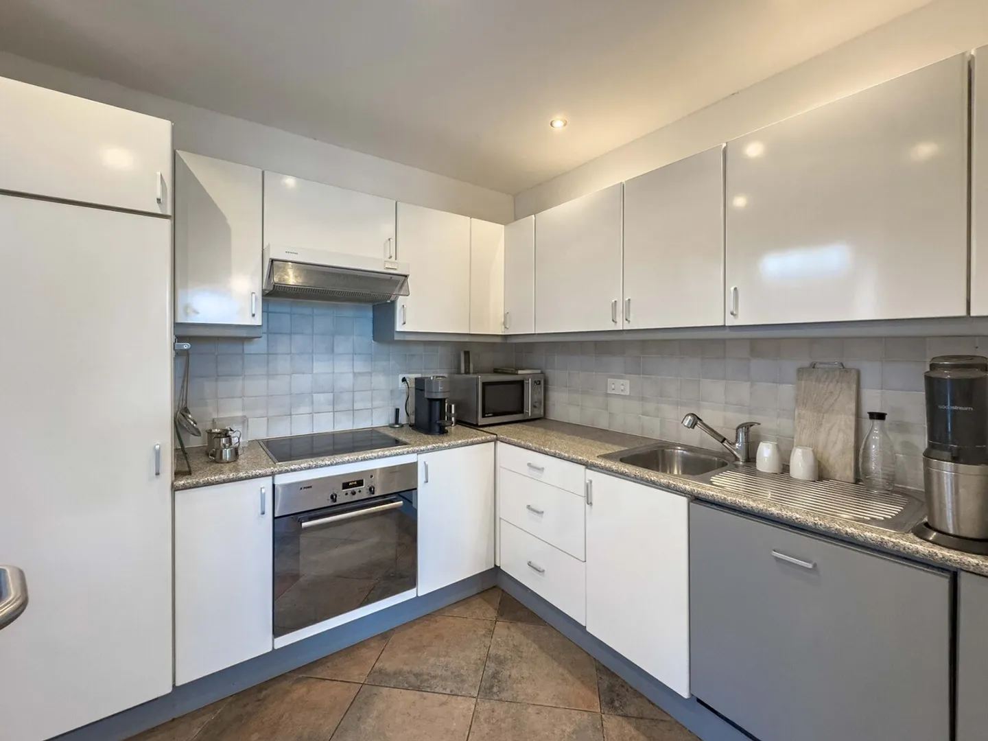 Attico con vista lago a Paradiso, disponibile anche come seconda residenza - Foto 5 di 16