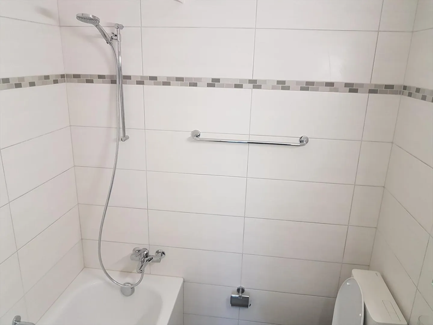 Appartamento in affitto - Foto 3 di 8