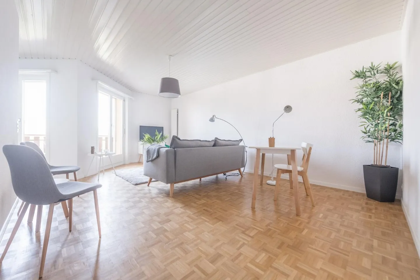 3.5 Room Apartment - Photo 5 of 9