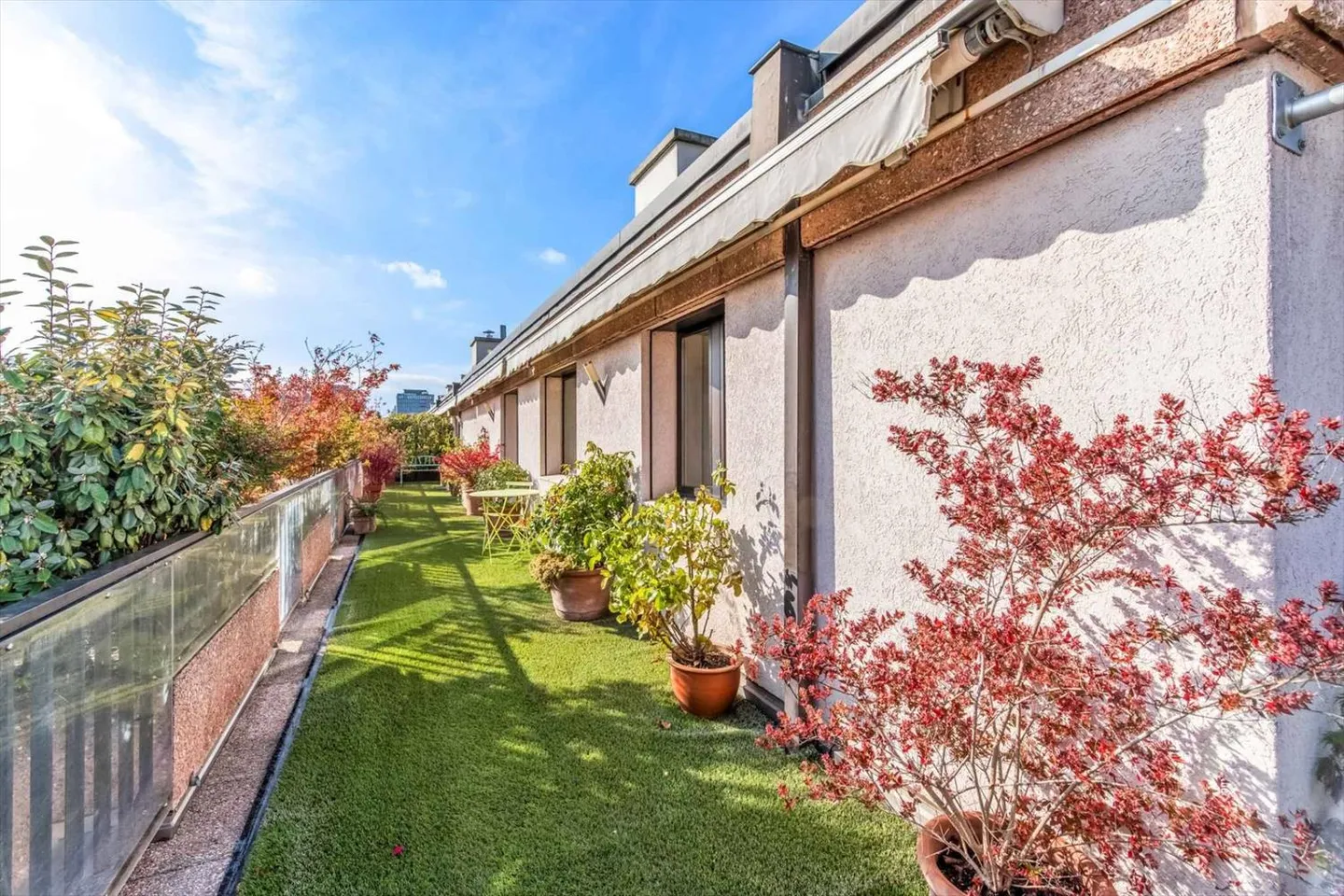 EN EXCLUSIVITÉ ! Bel attique de 6 pièces avec terrasse de 141 m² - Photo 1 sur 12
