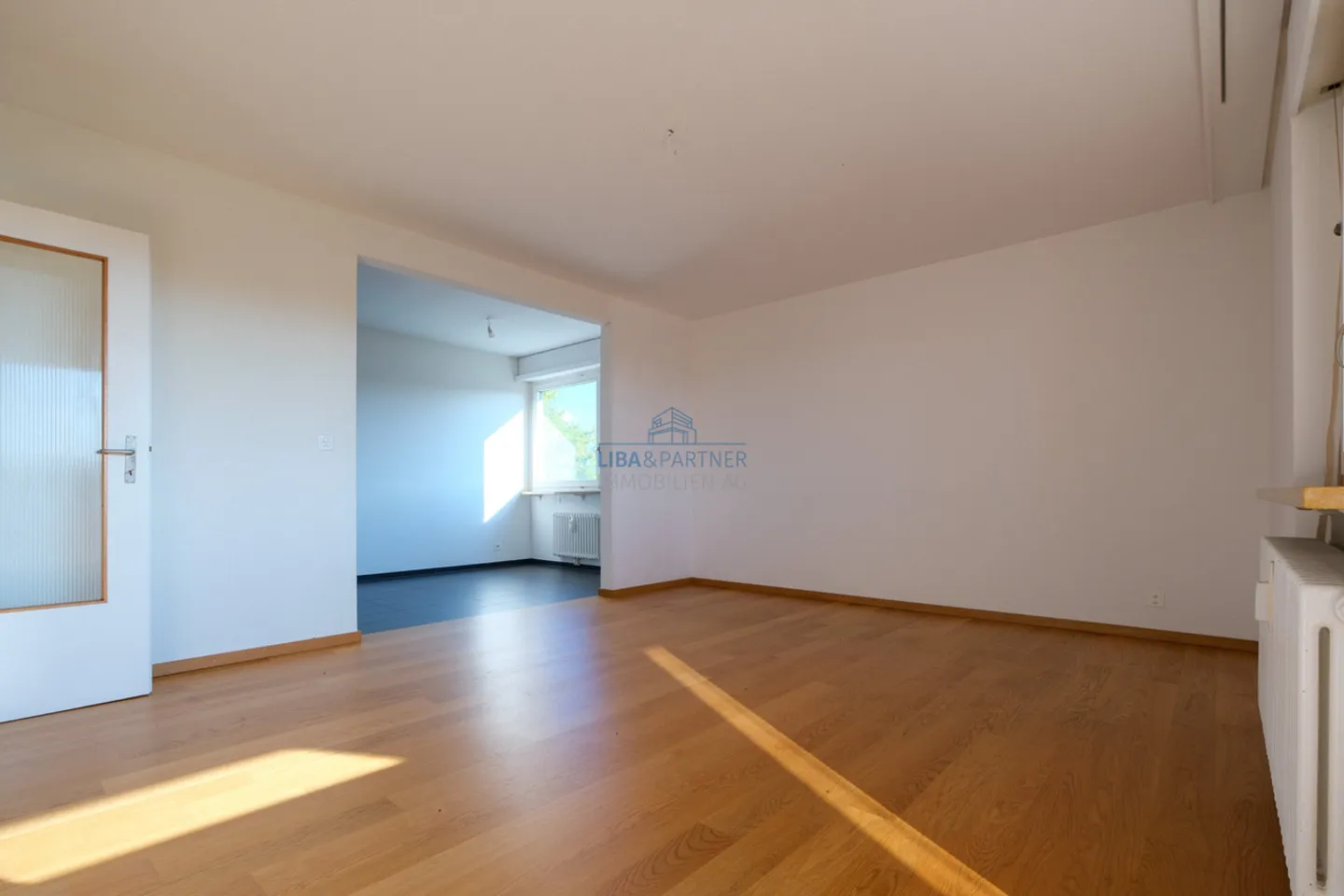 High above Binningen - charming 3.5-room apartment with breathtaking views - Photo 2 of 12