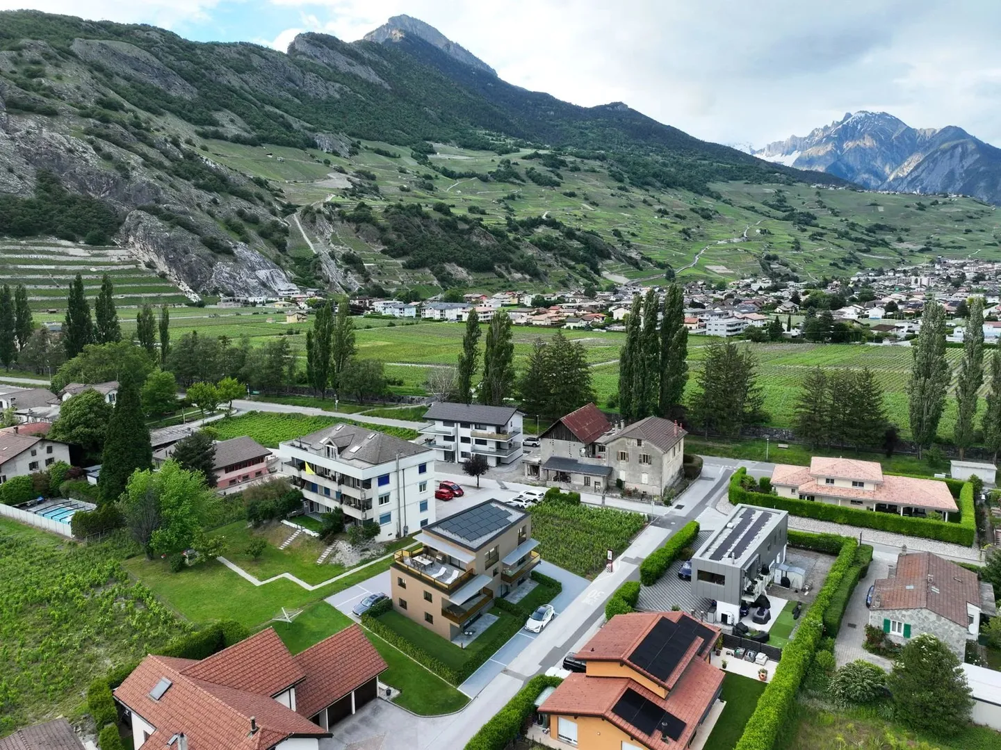 Investment Opportunity of a Residential Building in Ardon (Valais) - Photo 4 of 11