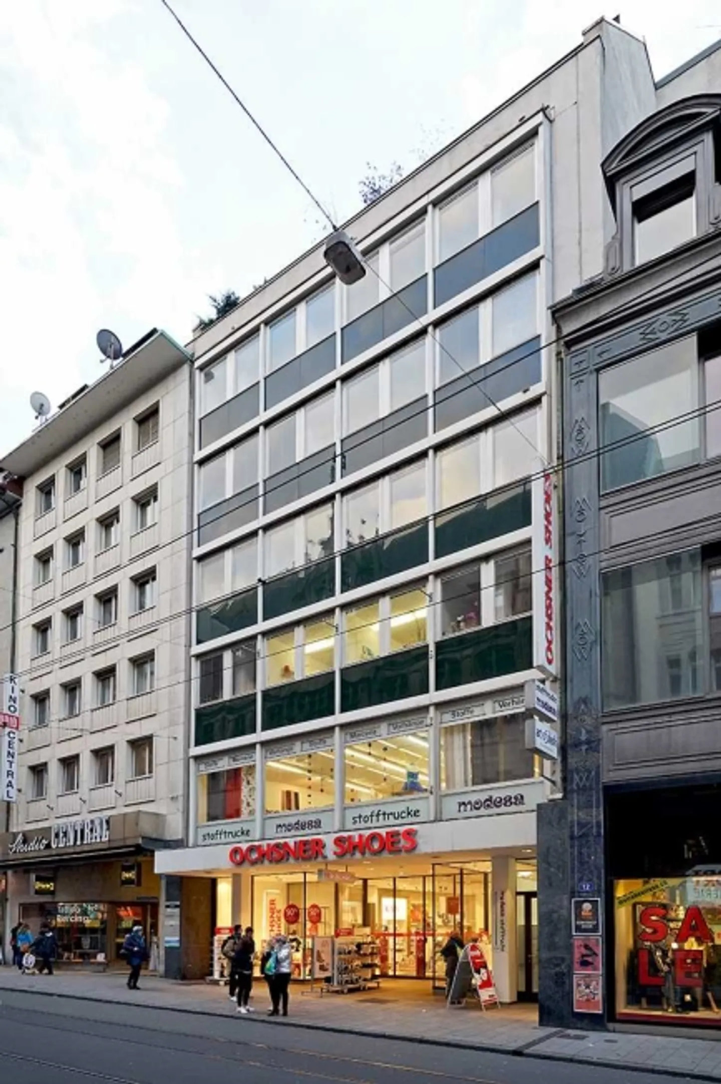 POP UP Local in the best location in Basel - Photo 2 of 2