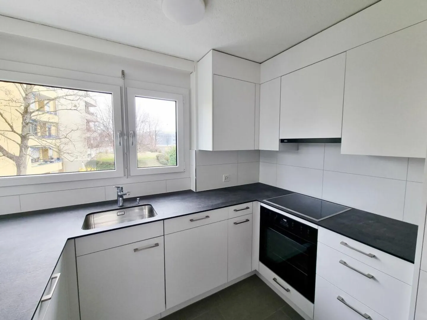 Appartamento di 4.5 locali in posizione tranquilla e centrale a Heerbrugg - Foto 3 di 11