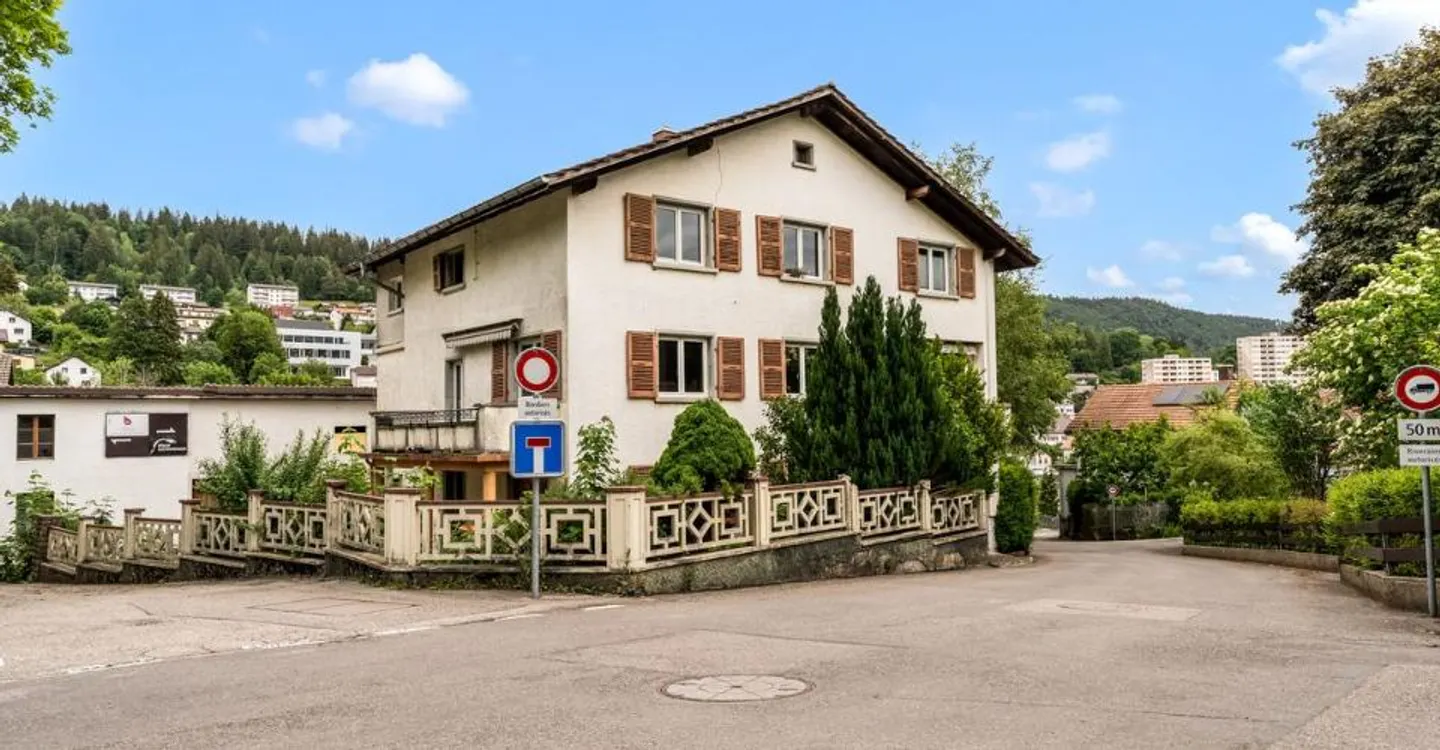 Einfamilienhaus mit zwei Wohnungen, Mietpotenzial - Foto 1 von 13