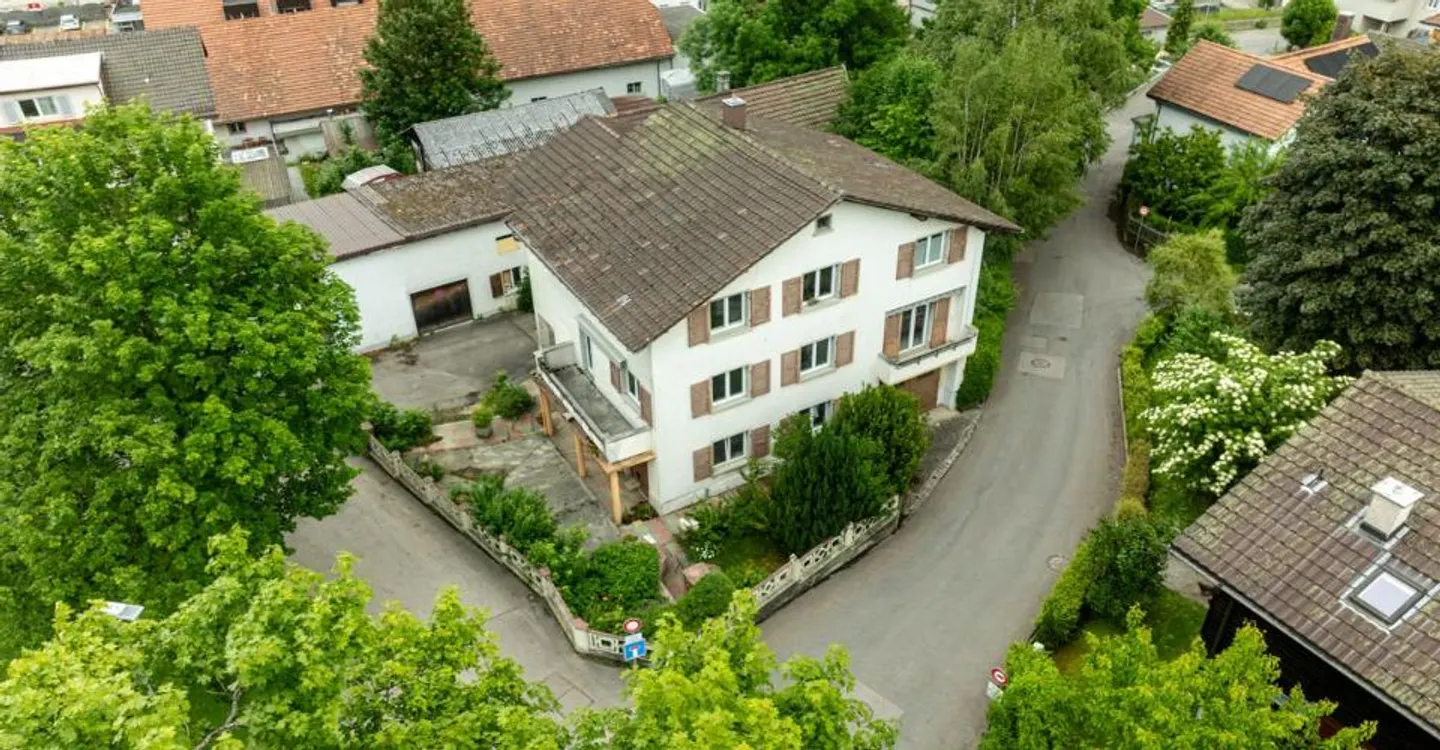 Einfamilienhaus mit zwei Wohnungen, Mietpotenzial - Foto 2 von 13