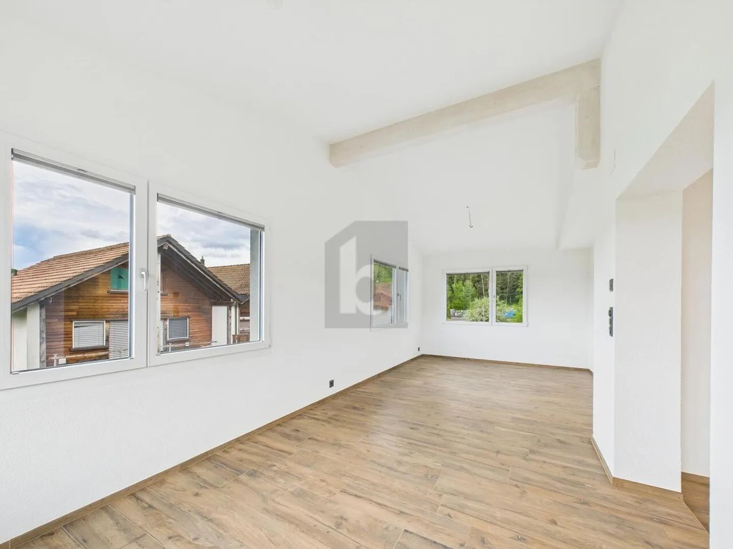 Duplex 4.5 pièces - Foto 3 von 6