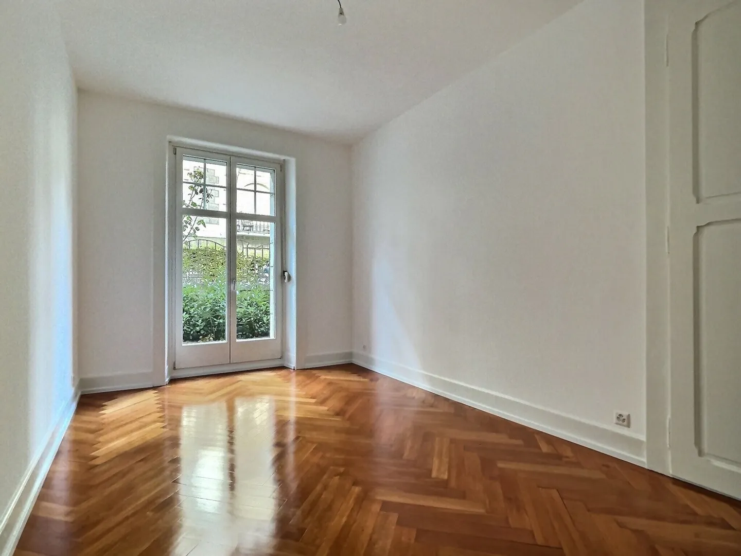 Avenue des Alpes 4 - 1006 Losanna - 4.5 stanze al piano giardino - Foto 3 di 13