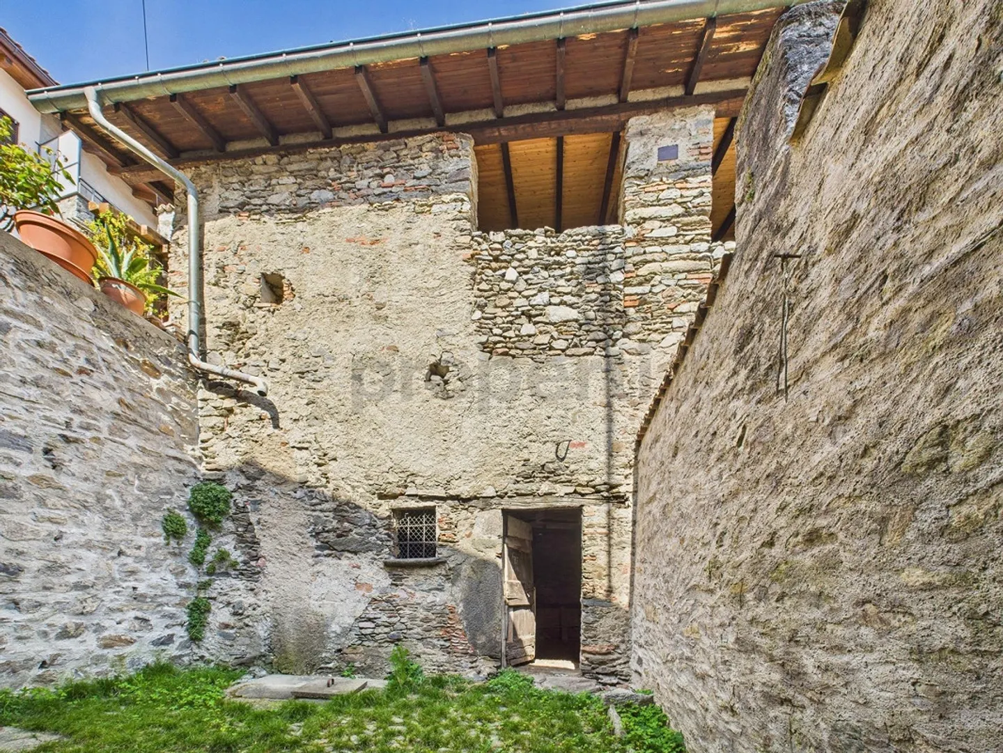 Rustico da ristrutturare a Torricella - Foto 4 di 9