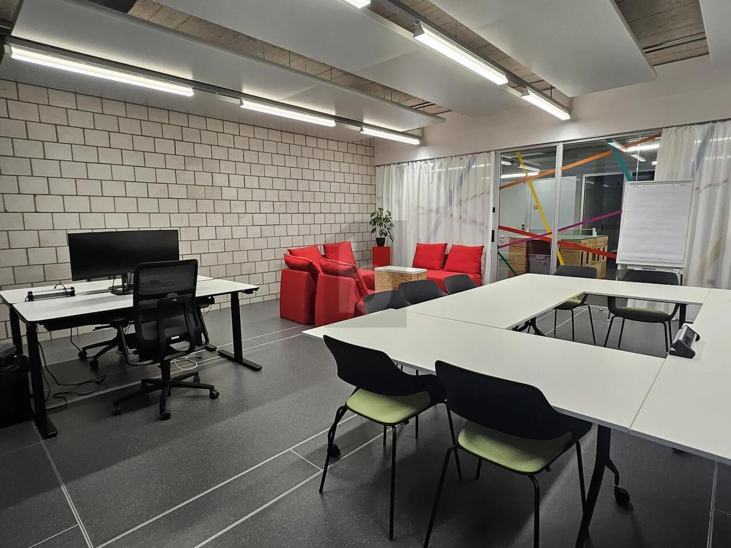 ORIENTATO AL FUTURO NEL QUARTIERE IN CRESCITA - Foto 3 di 6