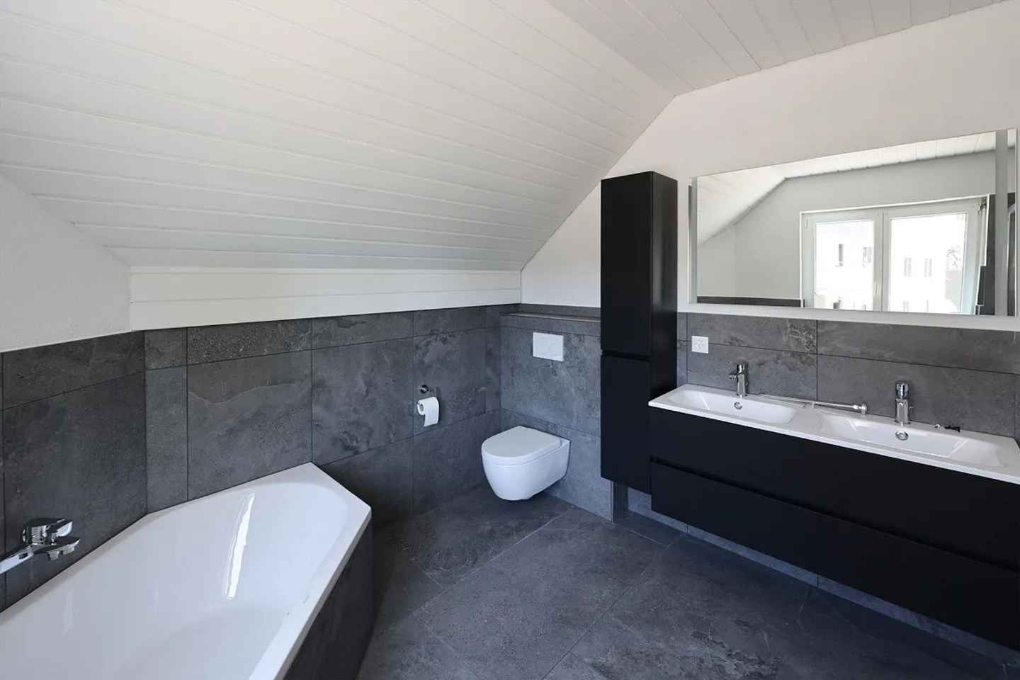 Maison spacieuse dans un emplacement familial - Photo 11 sur 13