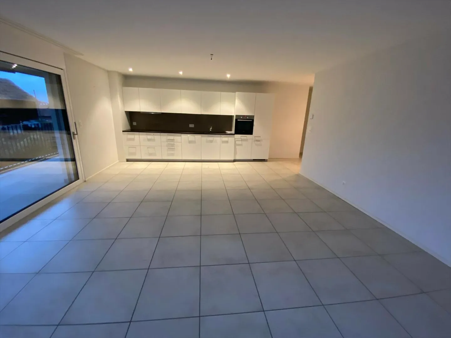 Wunderschöne neue 4,5-Zimmer-Wohnung mit Terrasse - Foto 2 von 5