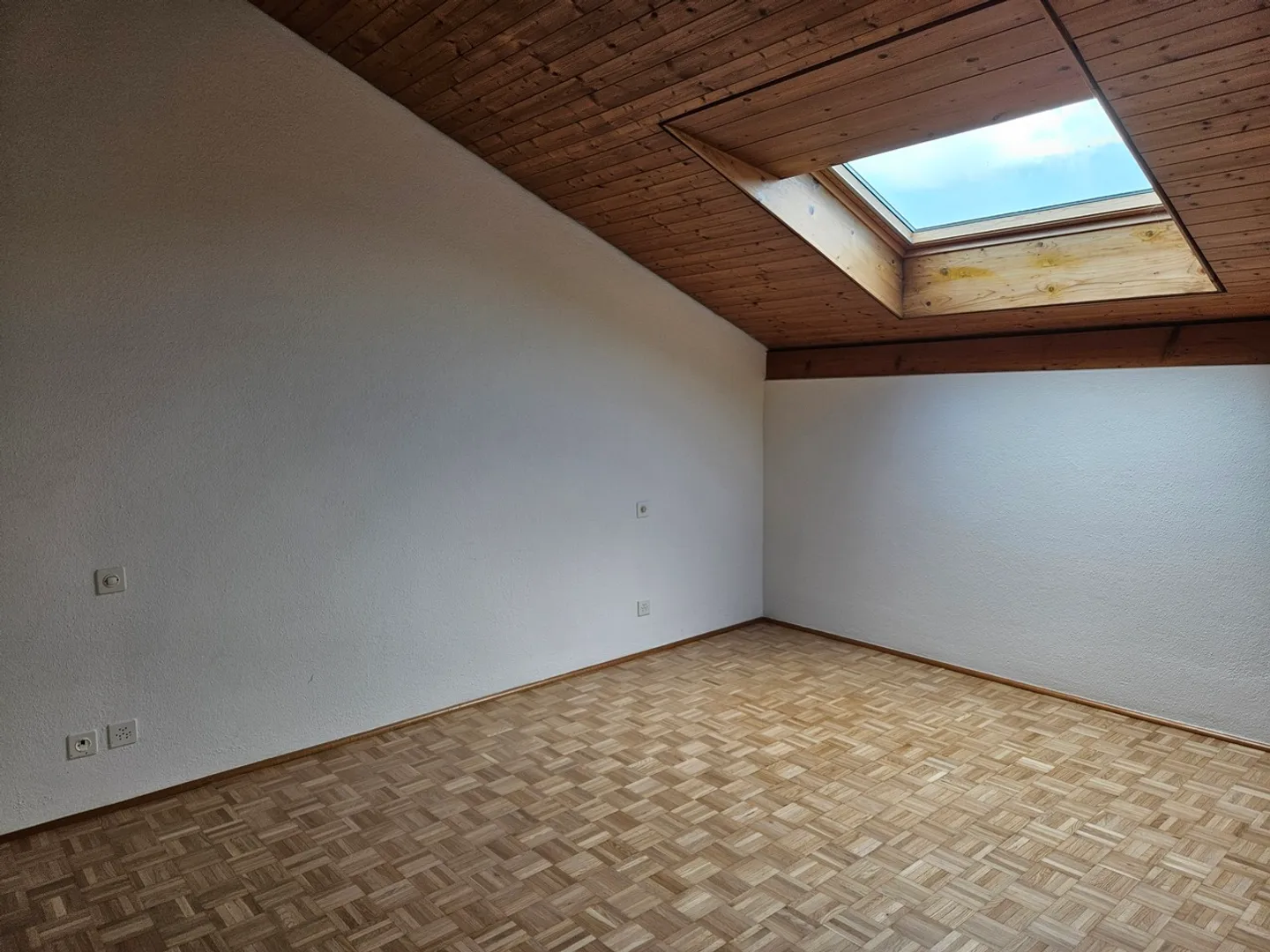 Schöne 2,5-Zimmer-Wohnung in sehr ruhiger, praktischer Lage - oberste Etage - Foto 6 von 11