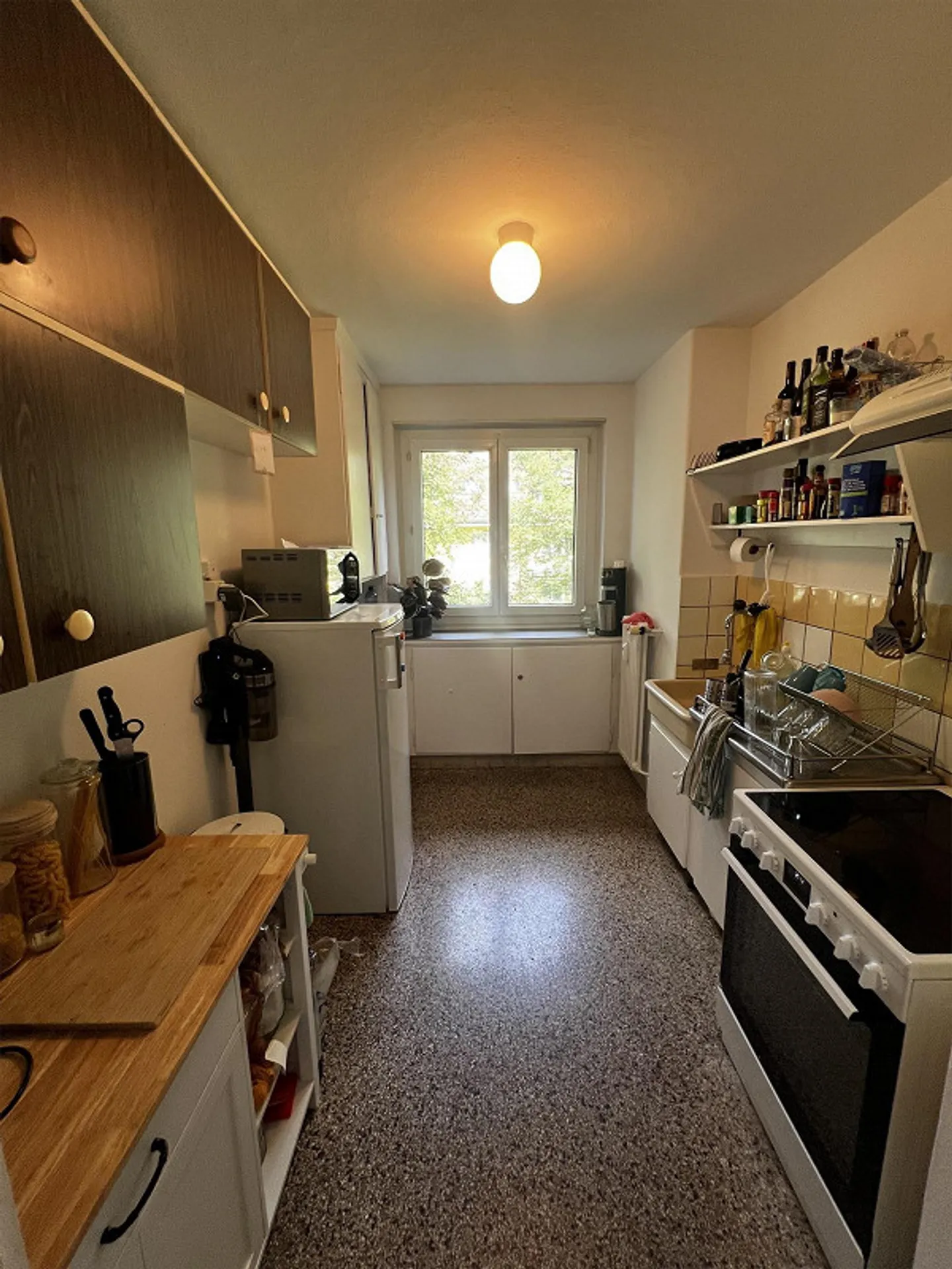 Appartamento arredato con 3 stanze e balcone in subaffitto (3 mesi) - Foto 9 di 11