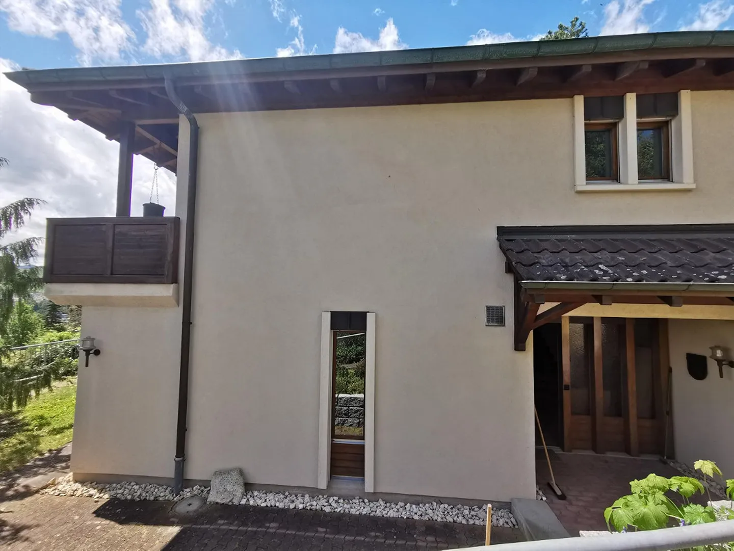 Ampia casa unifamiliare di 6 stanze con doppio garage, con vista panoramica - Foto 4 di 26