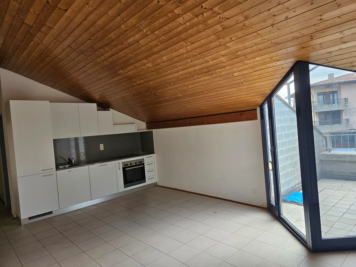 Schöne 2,5-Zimmer-Wohnung in sehr ruhiger, praktischer Lage - oberste Etage - Foto 11 von 11