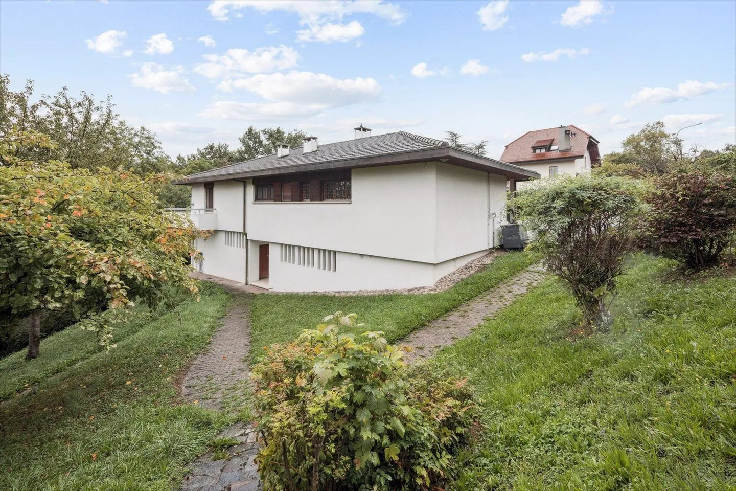 Prachtvolles renoviertes Anwesen mit baumgesäumtem Park im Herzen von Petit-Lancy - Foto 2 von 12