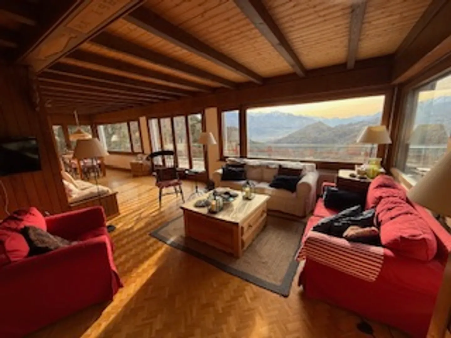 Chalet 6.5 rooms - Photo 1 of 12